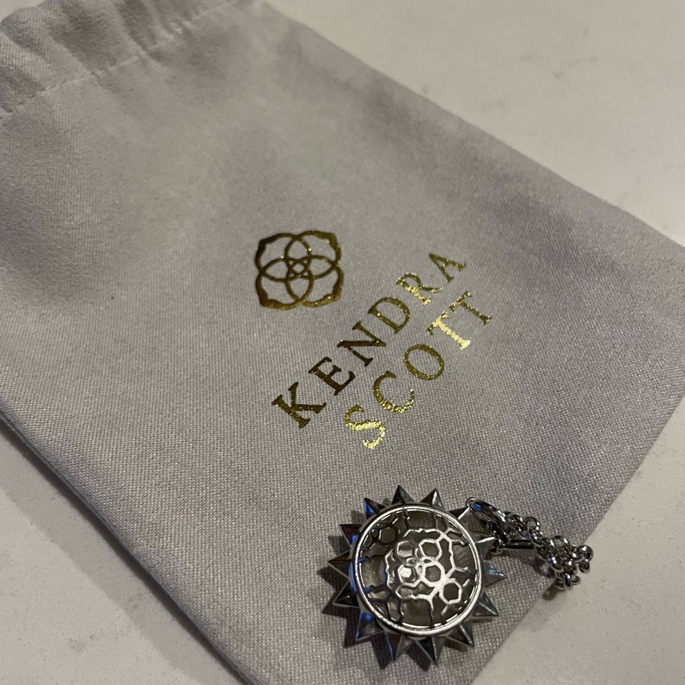 New Kendra Scott sun necklace